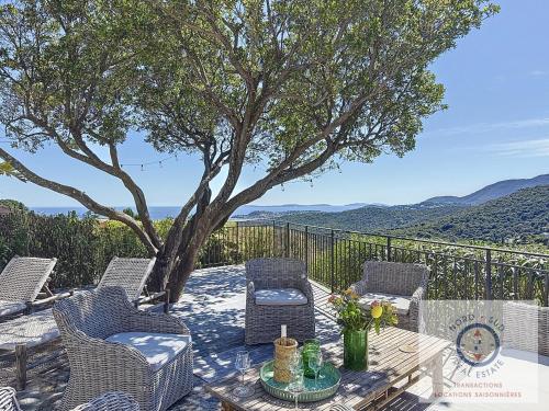Villa SHALIMAR vue mer et piscine chauffée - Location, gîte - La Croix-Valmer