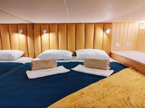 SLEEPBOAT Golden Life Yacth Oporto in Douro, Porto (Foto 9)