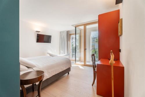 hotel photo