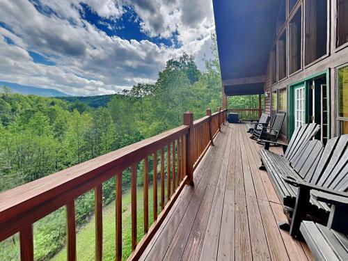 Bear Hunter, Sevierville