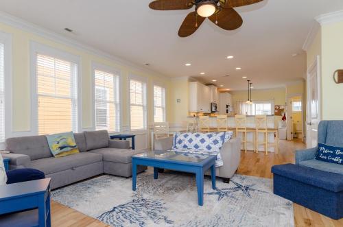 CB Sea #2 by Bryant Real Estate - image 3