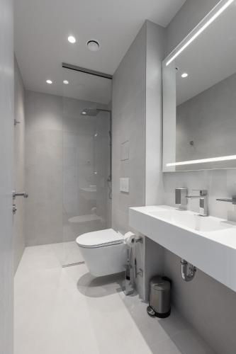Superior Double Room image 3