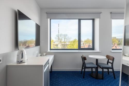 Superior Double Room image 4