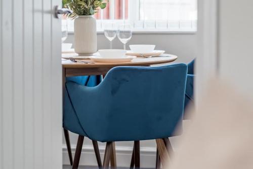 NEW Stanley House - Stunning 2 Bedroom House in Hartshill