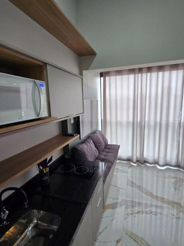 Studio com mezanino a 30 passos do metrô Brooklin, São Paulo