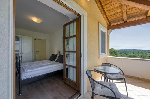Balkons/terase, Villa Ladonja with Private Pool and Sauna in Marasi