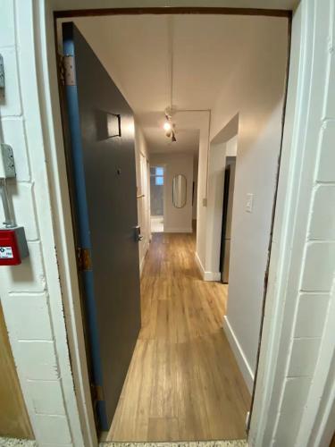 ENTIRE 1 BEDROOM APARTMENT by UW RESEARCH PARK - PS1 in Waterloo (Ontario)