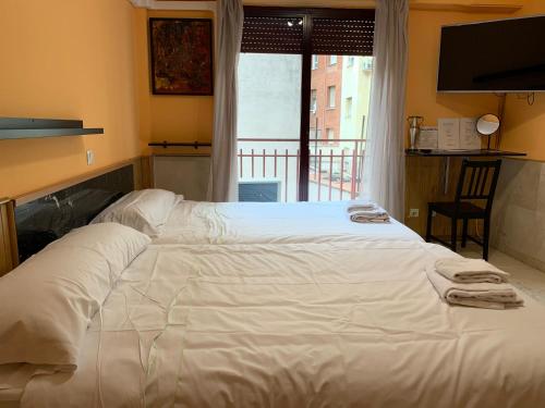 Apartamentos y Estudios Torr en Madrid - Chamartín con Wifi Gratis 1