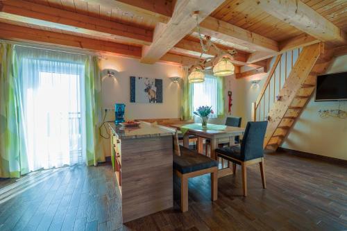 共用Lounge/電視區, Almchalet Sonne in 德勞塔爾貝格