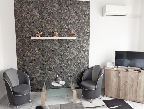 Shared lounge/TV area, Conny apartman in Tiszavasvári