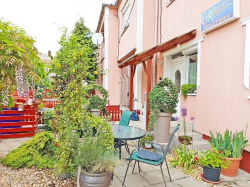 Garden, Conny apartman in Tiszavasvári