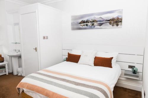 Double Room image 2
