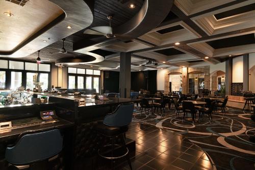 ผับ/เลาจน์, โรงแรมทัสคานี สวีท แอนด์ คาสิโน (Tuscany Suites and Casino Hotel) in ลาสเวกัส (NV)