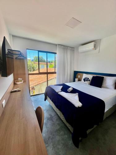 Standard Double Room image 3