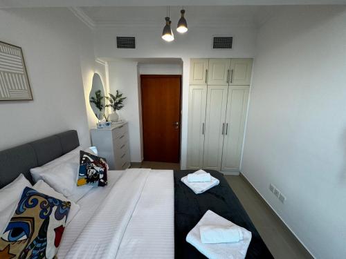 Cozy 1BR In The Heart of The Marina, Dubái (foto 8)
