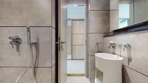Signature Livings - Bright Studio in JVC, Дубай (фото 9)