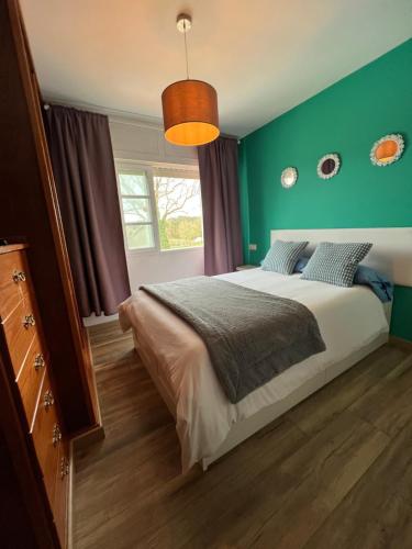Single Room with Private Bathroom