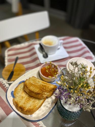 H Molle in กาฟายาเค โตลอมบอง