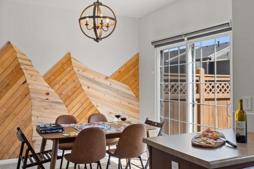 USAFA 5mi I Modern I Arcade I Quiet Area