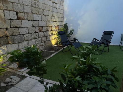 Flora House 5