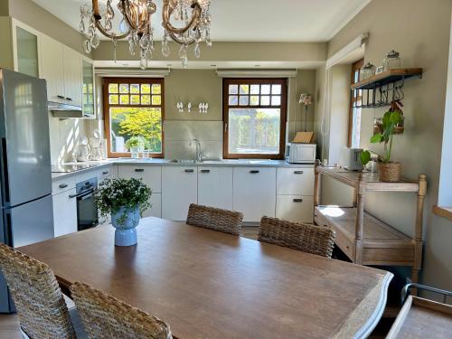 設施, Au Coeur des Collines, Doucette in 埃勒澤勒