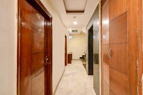 Hotel Coral Plaza - Near Connaught Place – Delhi, NY