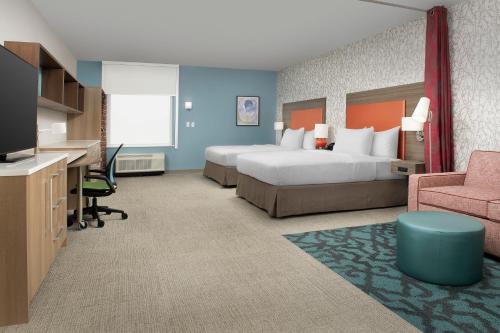 Studio Suite with Two Queen Beds - Hearing Access