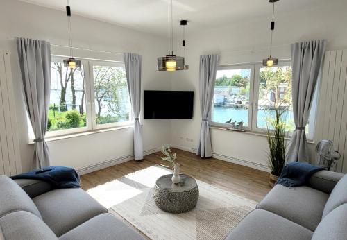 Große Ferienwohnung mit traumhaftem Hafenblick von 
