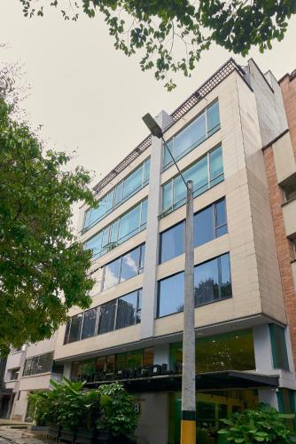 Hotel Lincoln - image 2