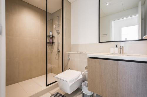 Sea & City Views - Burj Crown - 5 Min Walk to Mall, Dubaj (zdjęcie 5)