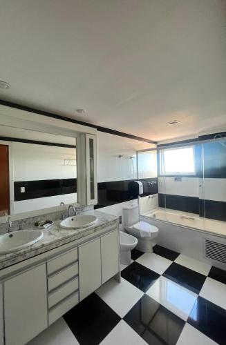 Pezsgőfürdő, Royal Urban Macae Hotel in Központ