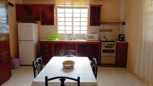 Kitchen, Sea Pearl Apartment in Portsmouth