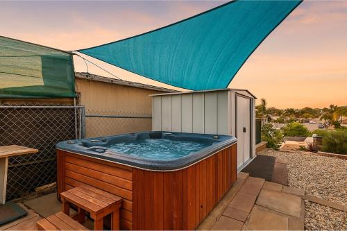Renovated 3 Bedroom by Downtown in National City, USA