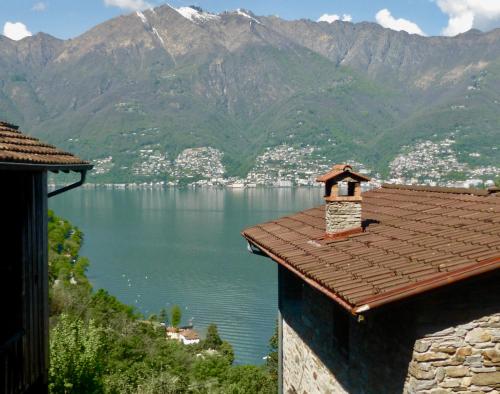 Rustico in Gambarogno Lago Maggiore in Caviano