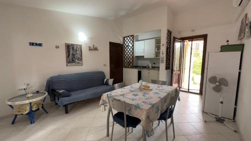 Casa Azul villa e piscina relax Costa Paradiso Sardegna