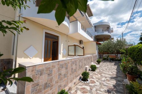Villa Tre Motrat Ksamil - image 5