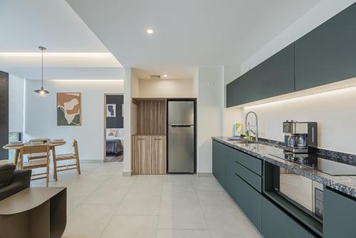 One-Bedroom Apartment image 4