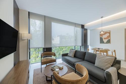 One-Bedroom Apartment image 10