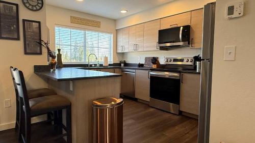 Instalaciones, Homestead Village - Two Bedroom Condo Balcony in Sandpoint (ID)