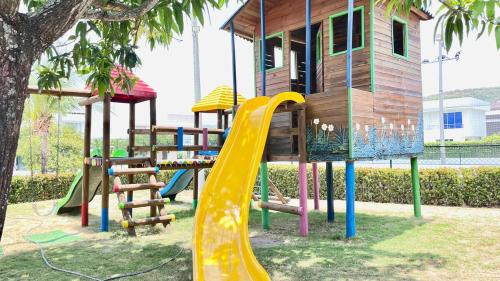 Surrounding environment, house Boutique Casaloma Club Top Rental Properties in Girardot