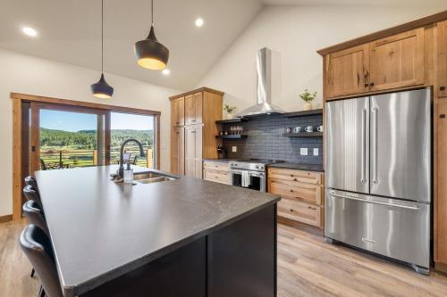 Kitchen, Black Hills Haven in Sturgis (SD)
