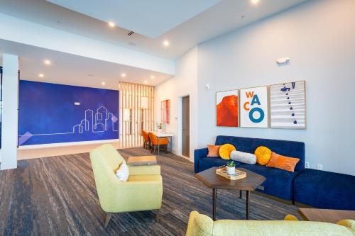 Exterior view, Holiday Inn Express & Suites Waco Downtown By IHG in Waco City Center