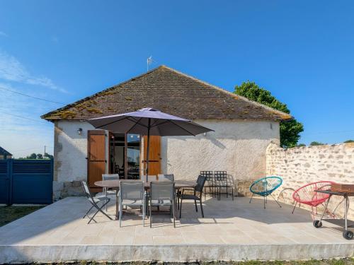 Gîte Cluis, 4 pièces, 6 personnes - FR-1-591-341 (Gite a la ferme avec jardin privatif, proche de sites touristiques et tout confort inclus - FR-1-591) in بويس