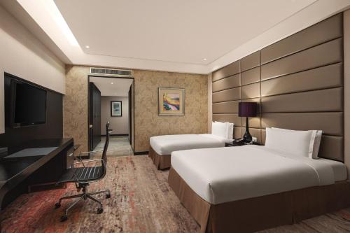 2 double beds
