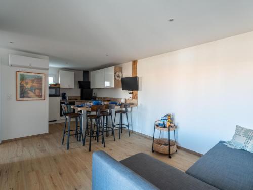 Apartment image 10