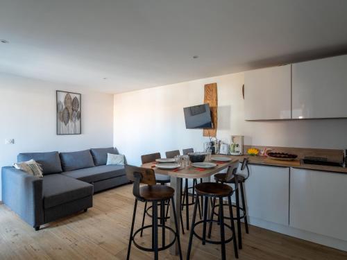 Apartment image 10
