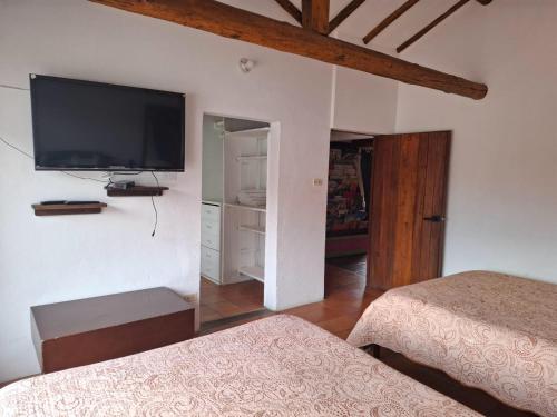Quadruple Room with Garden View image 6