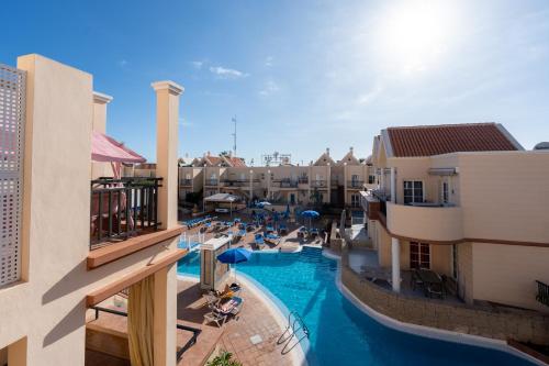 Park Beach & Pool