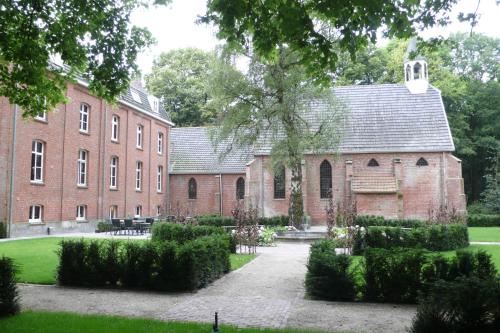  Klooster Nieuwkerk Goirle, Goirle bei Moergestel