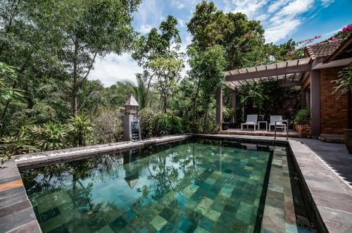 Traditional Pool Villa with Free Benefit & Spa
